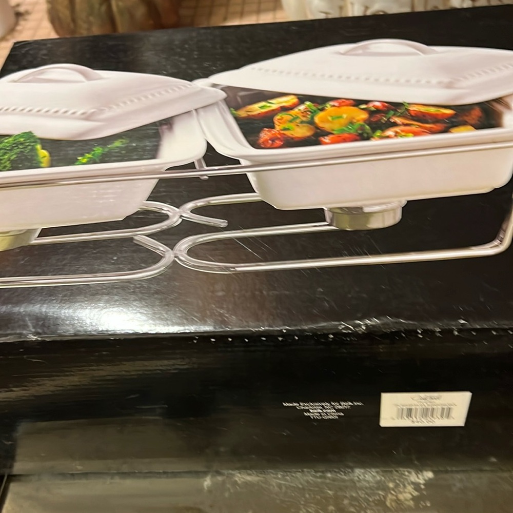NEW BOXED TWO SECTION RECTANGULAR BUFFET SERVER !